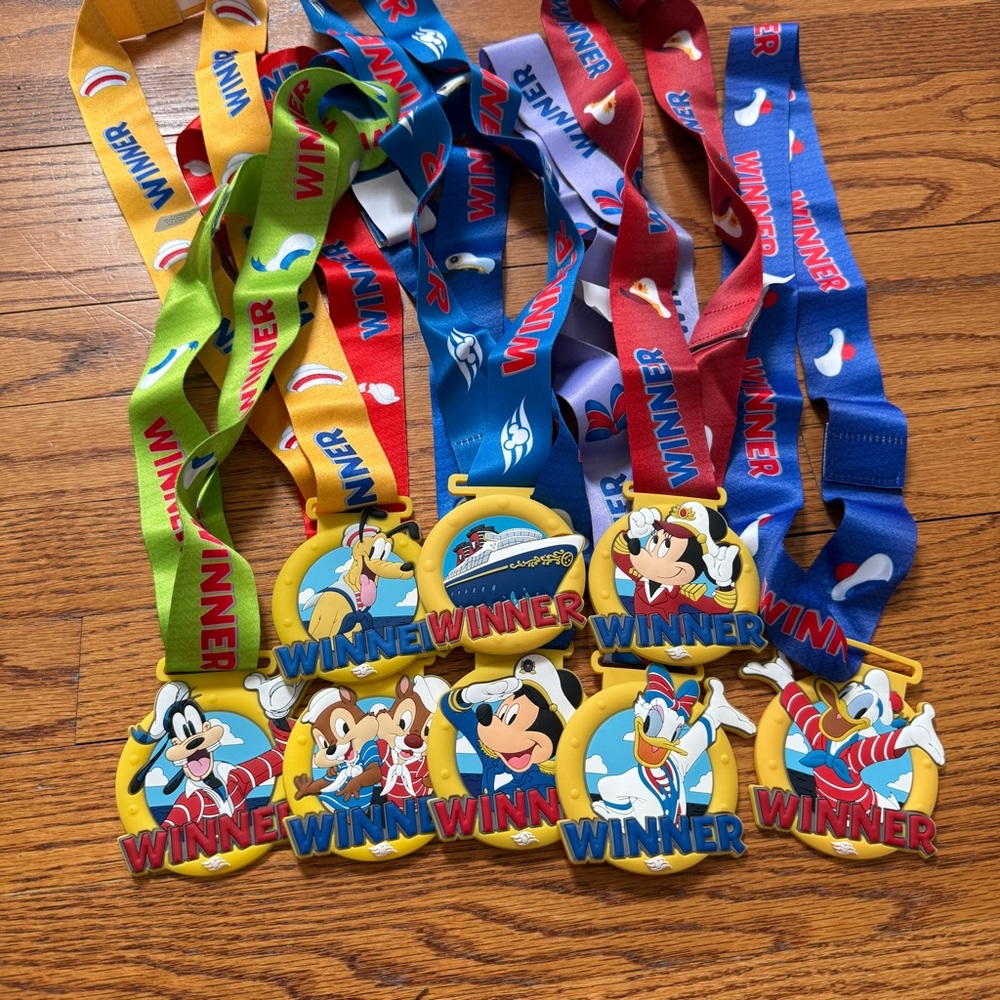 Disney Cruise line, Full set of medals